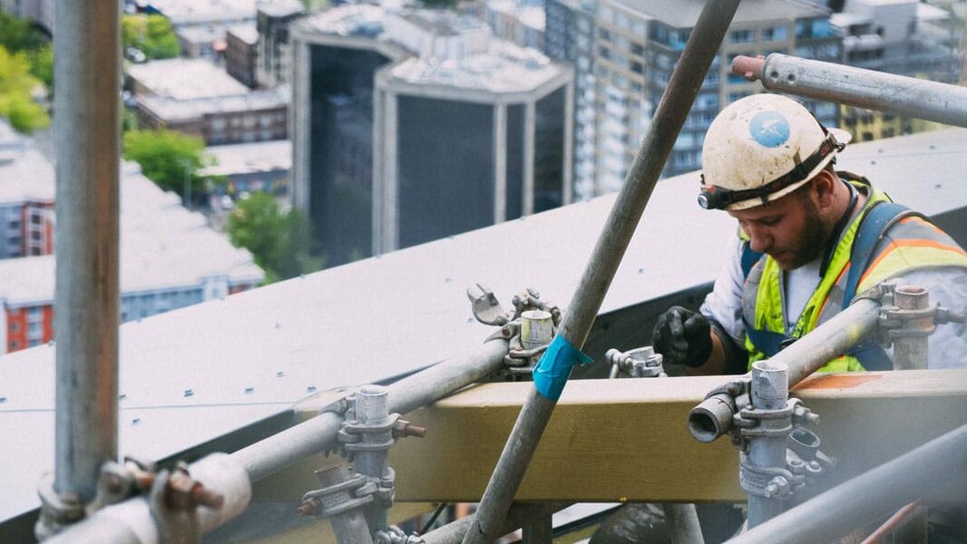 muncitor-constructii