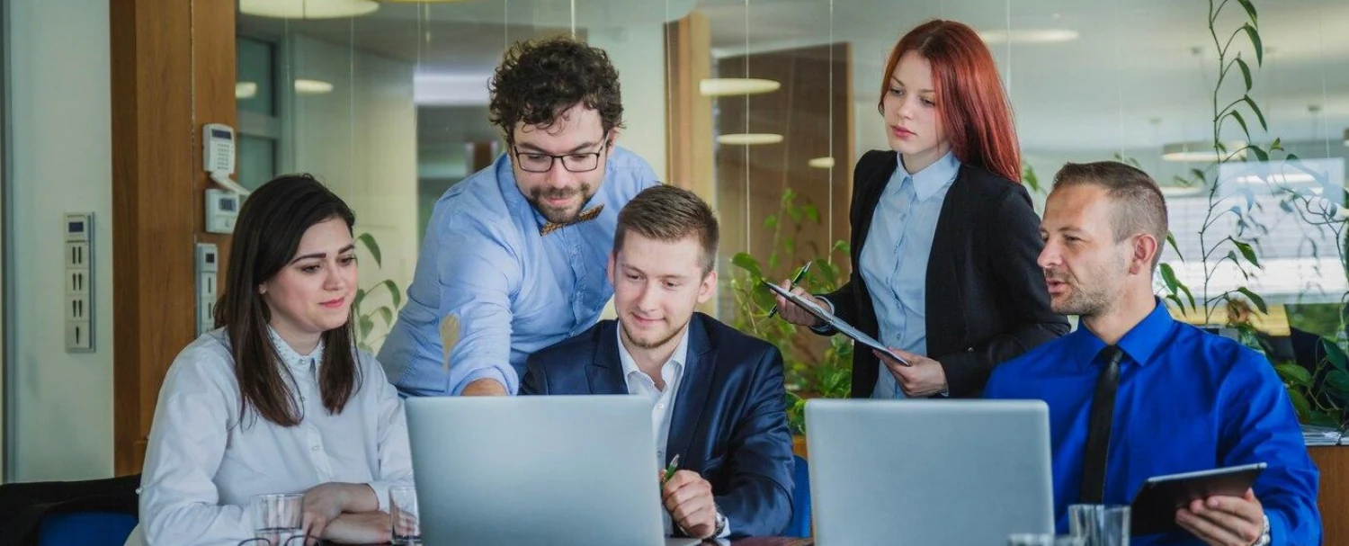 Study-MKOR-Employee-Sentiment-2025-ft